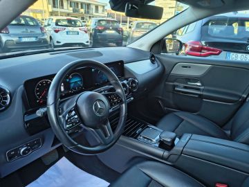 MERCEDES - GLA 200 d Automatic Business (7 di 26)
