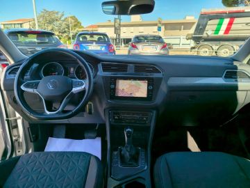 VOLKSWAGEN - Tiguan 2.0 TDI 150 CV SCR DSG Life (19 di 24)