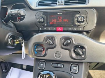 FIAT - Panda 1.0 FireFly S&S Hybrid City Life (15 di 18) FIAT - Panda 1.0 FireFly S&S Hybrid City Life (15 di 18)