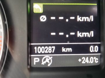 AUDI - Q3 RS 2.5 TFSI quattro S tronic (8 di 15)