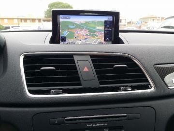 AUDI - Q3 RS 2.5 TFSI quattro S tronic (10 di 15)