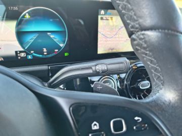 MERCEDES - GLA 200 d Automatic Business (11 di 26)