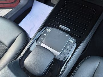 MERCEDES - GLA 200 d Automatic Business (24 di 26)