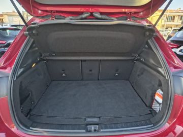 MERCEDES - GLA 200 d Automatic Business (25 di 26)