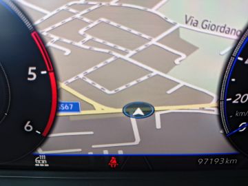 VOLKSWAGEN - Tiguan 2.0 TDI 200 CV SCR DSG 4MOTION R-Line (9 di 26)