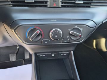 HYUNDAI - 1.2 MPI MT ConnectLine (15 di 21)
