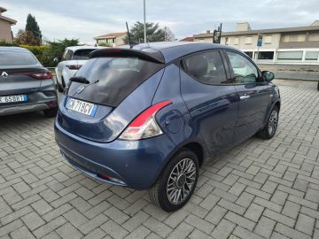 LANCIA - Ypsilon 1.0 FireFly 5 porte S&S Hybrid Gold (5 di 18)