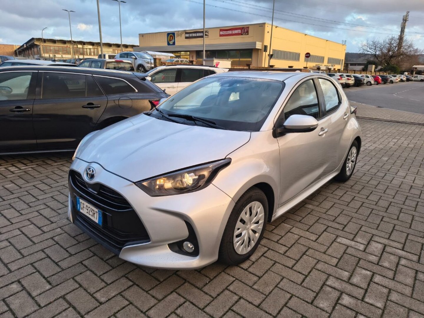 TOYOTA - Yaris 1.5 Hybrid 5 porte Business