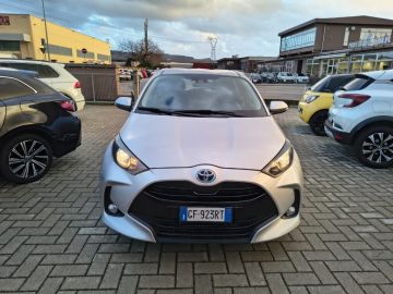 TOYOTA - Yaris 1.5 Hybrid 5 porte Business (2 di 17)