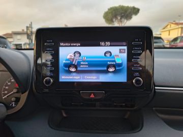 TOYOTA - Yaris 1.5 Hybrid 5 porte Business (13 di 17)