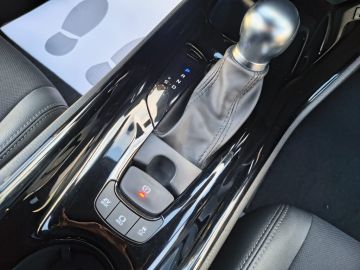 TOYOTA - C-HR 2.0 Hybrid E-CVT Morebusiness (17 di 20)