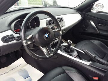BMW - Z4 3.0si Roadster (8 di 14)