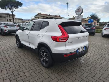 VOLVO - XC40 B4 AWD automatico Plus Dark (5 di 25)