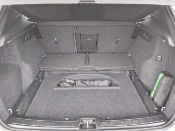 VOLVO - XC40 B4 AWD automatico Plus Dark (7 di 25)