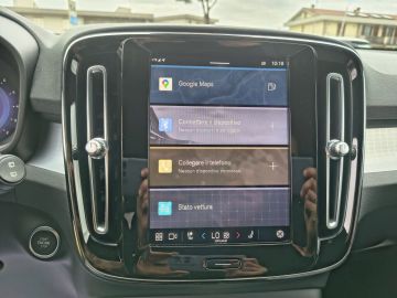 VOLVO - XC40 B4 AWD automatico Plus Dark (21 di 25)