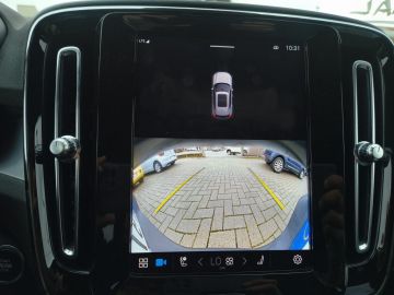 VOLVO - XC40 B4 AWD automatico Plus Dark (25 di 25)