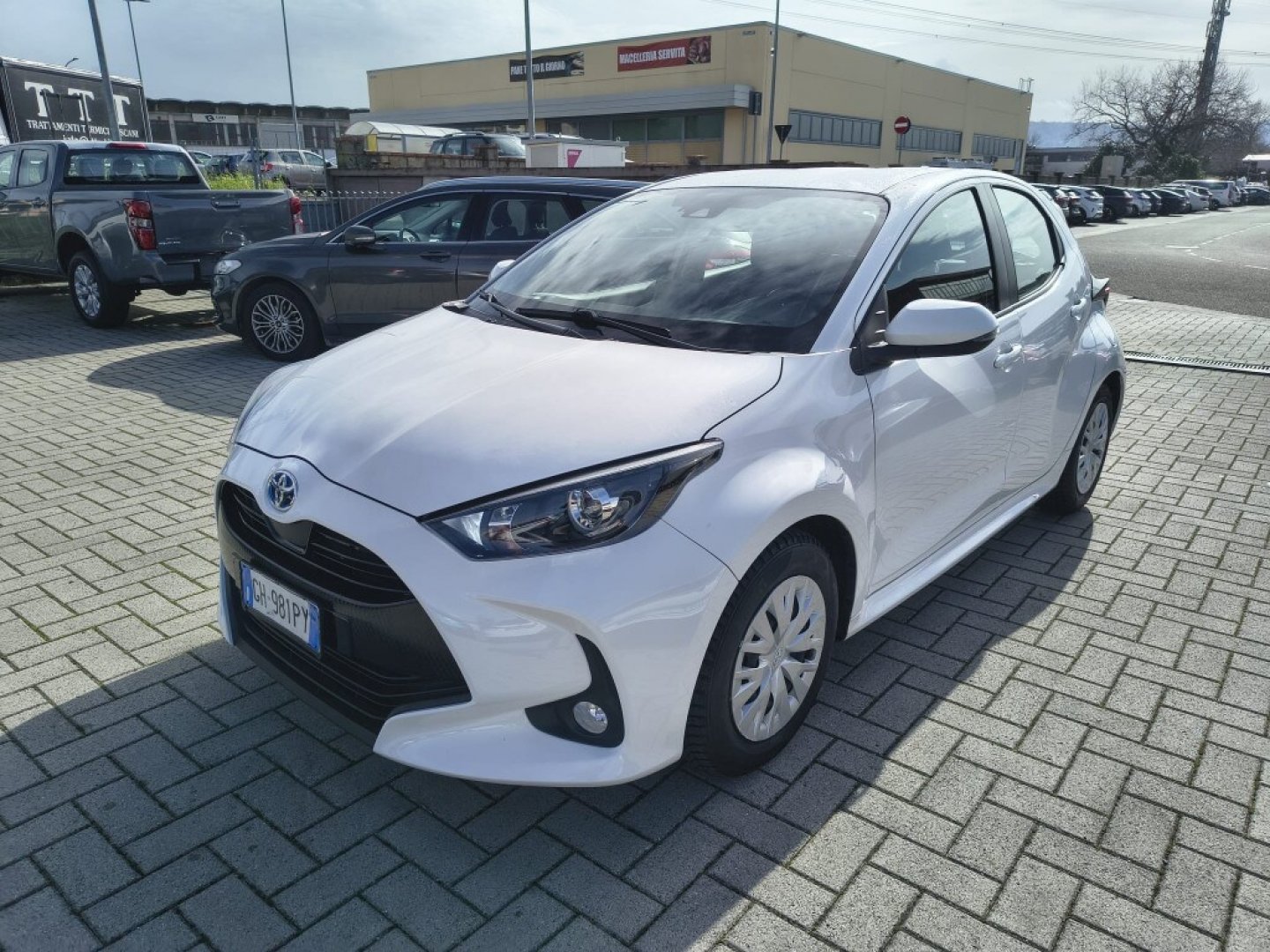 TOYOTA Yaris 1.5 Hybrid 5 porte Business