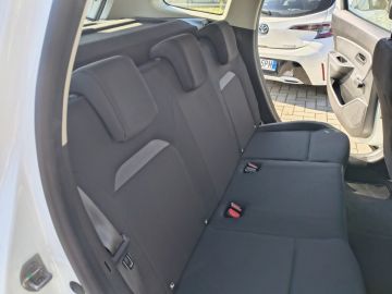 DACIA - Duster 1.5 Blue dCi 8V 115 CV 4x4 Essential (16 di 19)