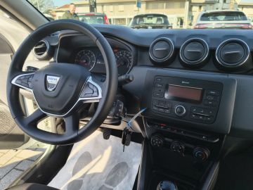 DACIA - Duster 1.5 Blue dCi 8V 115 CV 4x4 Essential (17 di 19)