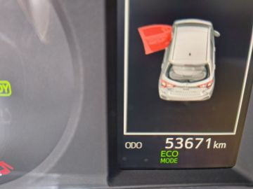 TOYOTA - Yaris 1.5 Hybrid 5 porte Business (10 di 17)