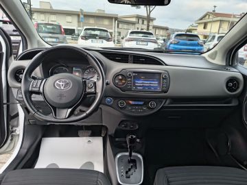 TOYOTA - Yaris 1.5 Hybrid 5 porte Business (15 di 17)