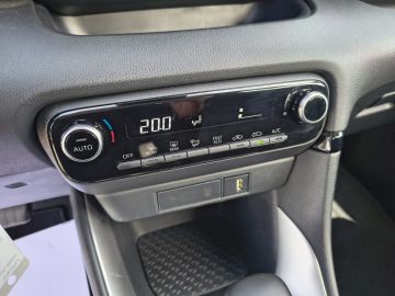 TOYOTA - Yaris 1.5 Hybrid 5 porte Business (16 di 21)