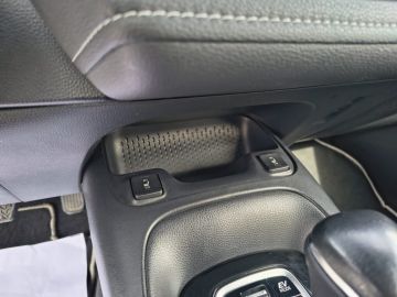 TOYOTA - Corolla Touring Sports 1.8 Hybrid Business (15 di 21)