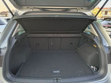VOLKSWAGEN - Tiguan 2.0 TDI Business BMT (6 di 17)