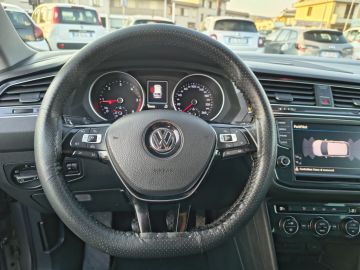 VOLKSWAGEN - Tiguan 2.0 TDI Business BMT (8 di 17)