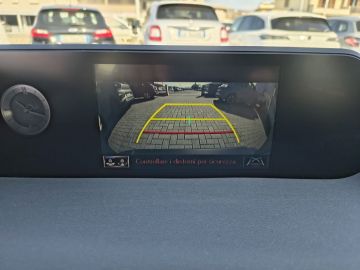 LEXUS - UX Hybrid Business (15 di 20)