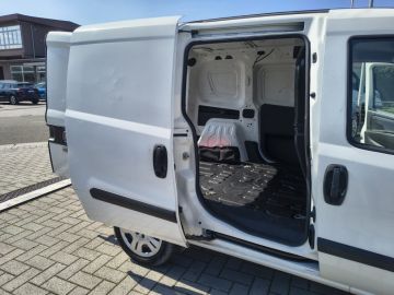 FIAT - Doblò 1.6 MJT 90CV S&S PC-TN Cargo Lounge (7 di 17)