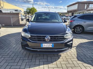 VOLKSWAGEN - Tiguan 2.0 TDI 150 CV SCR DSG 4MOTION Life (2 di 20)