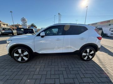 VOLVO - XC40 D3 AWD Geartronic Momentum (4 di 15)