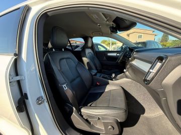 VOLVO - XC40 D3 AWD Geartronic Momentum (12 di 15)