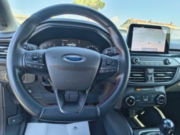 FORD - Focus 1.0 EcoBoost 125 CV 5p. ST-Line (10 di 23)