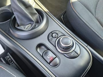 MINI - Mini 1.5 Cooper SE Business Countryman ALL4 (22 di 26)