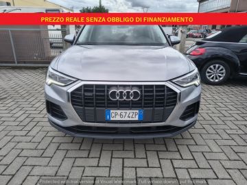 AUDI - Q3 35 TDI quattro S tronic Business (2 di 19)