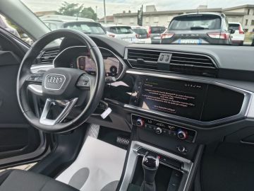 AUDI - Q3 35 TDI quattro S tronic Business (14 di 19)