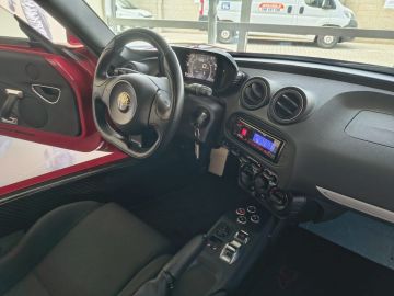 ALFA ROMEO - 4C (16 di 17)