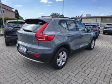 VOLVO - XC40 B3 automatico Essential (4 di 20)