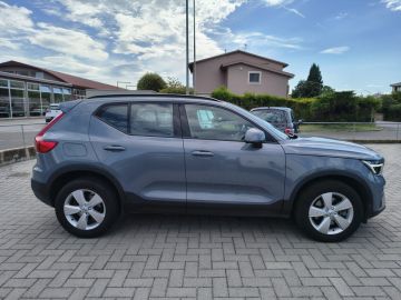 VOLVO - XC40 B3 automatico Essential (6 di 20)