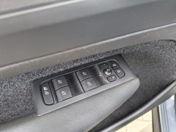VOLVO - XC40 B3 automatico Essential (14 di 20)