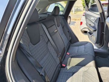 VOLVO - XC60 B4 (d) AWD automatico Essential (14 di 19)