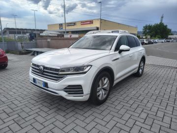 VOLKSWAGEN - Touareg 3.0 V6 TDI SCR Elegance