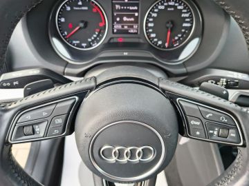 AUDI - Q2 1.6 TDI S tronic Business (11 di 18)