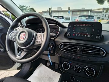FIAT - Tipo 1.6 Mjt S&S 4 porte City Life (18 di 19)