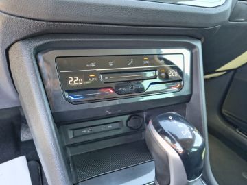 VOLKSWAGEN - Tiguan 2.0 TDI 150 CV SCR DSG Life (13 di 25)