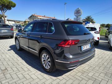 VOLKSWAGEN - Tiguan 2.0 TDI 150 CV SCR DSG Life (6 di 25)