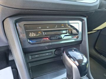 VOLKSWAGEN - Tiguan 2.0 TDI 150 CV SCR DSG Life (13 di 25)