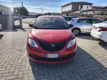 LANCIA - Ypsilon 1.0 FireFly 5 porte S&S Hybrid Ecochic Silver (2 di 20)